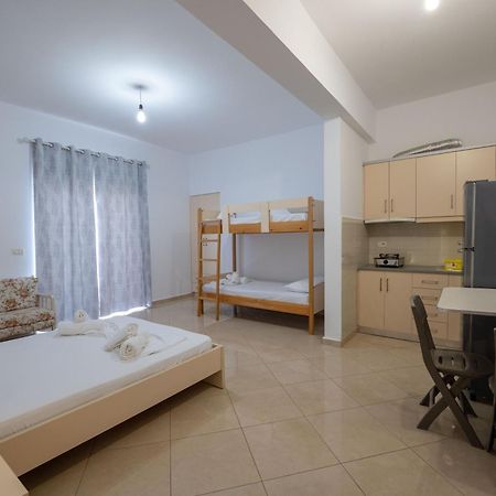 Vila Flamuri Sarandë Exteriör bild