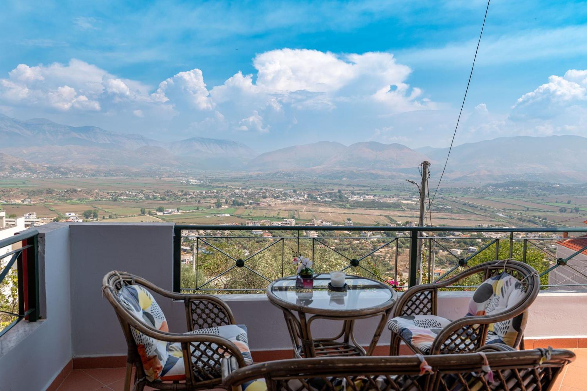 Vila Flamuri Sarandë Exteriör bild