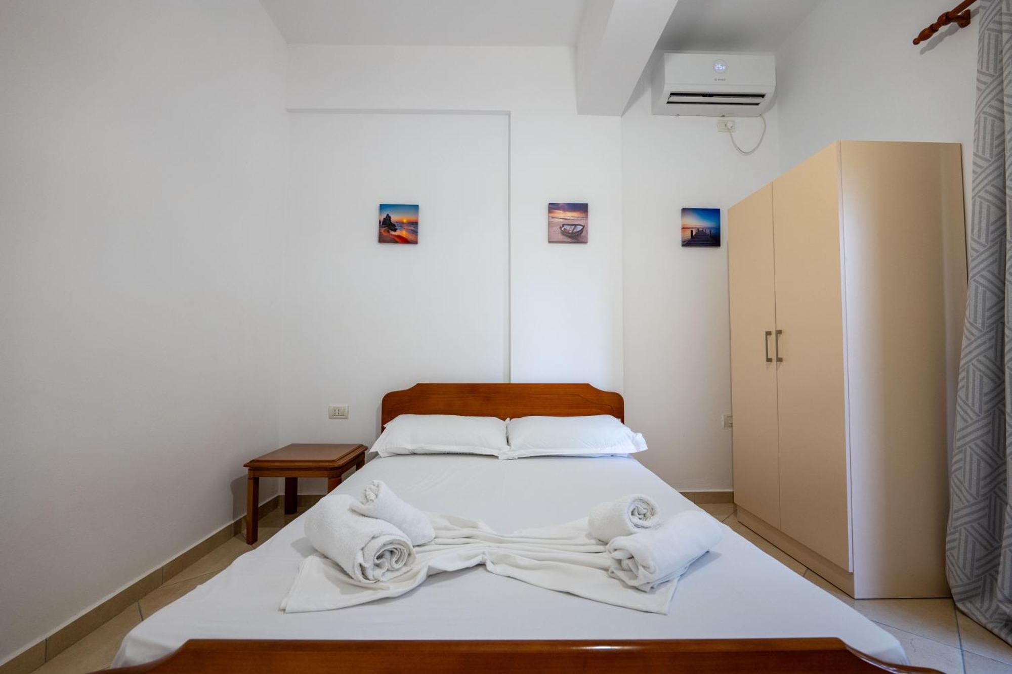 Vila Flamuri Sarandë Exteriör bild