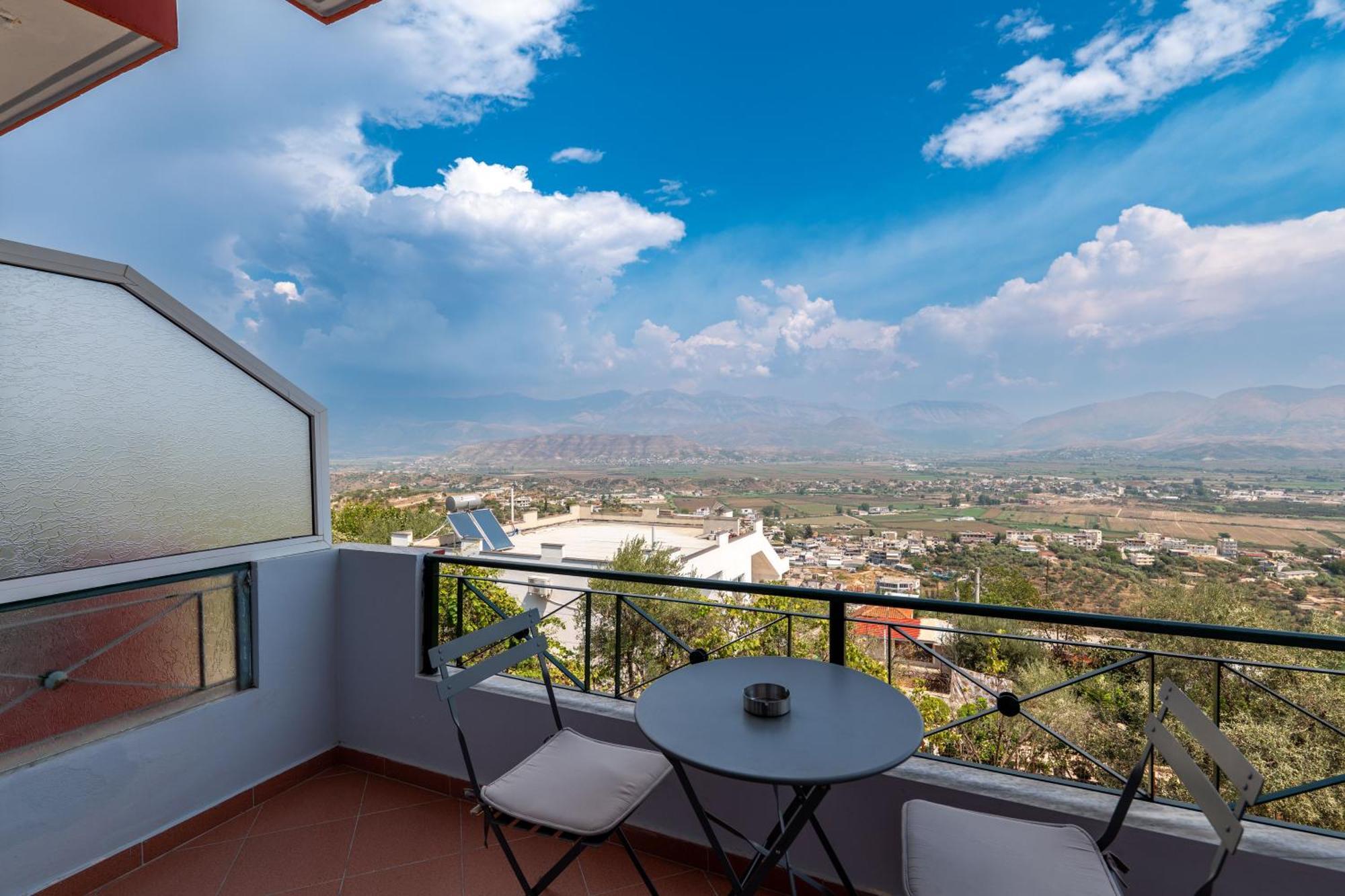 Vila Flamuri Sarandë Exteriör bild