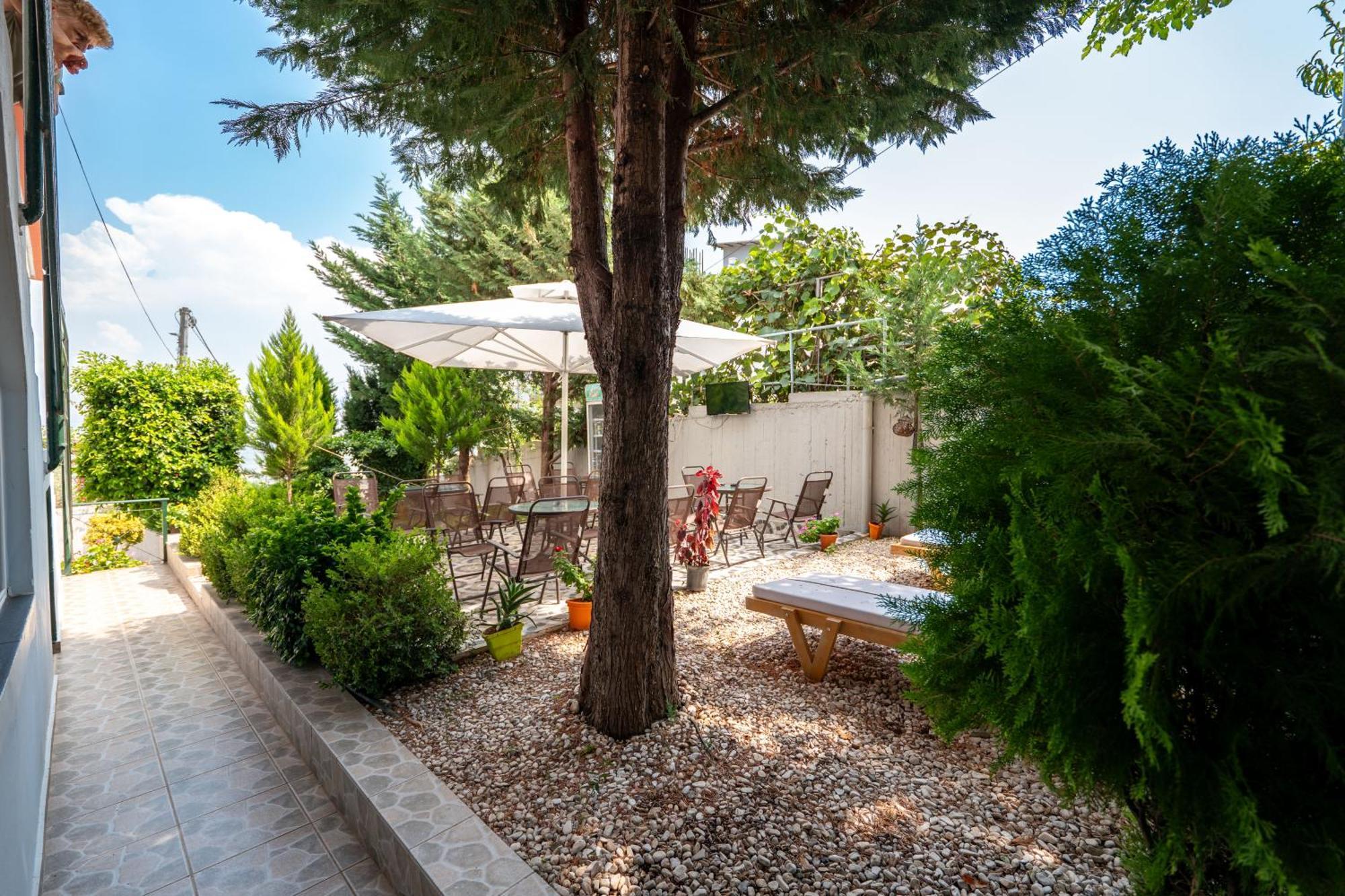 Vila Flamuri Sarandë Exteriör bild